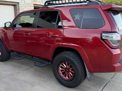 Used 2017 Toyota 4Runner TRD Off-Road Premium AWD/4WD image 5