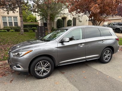 Used 2018 INFINITI QX60 FWD