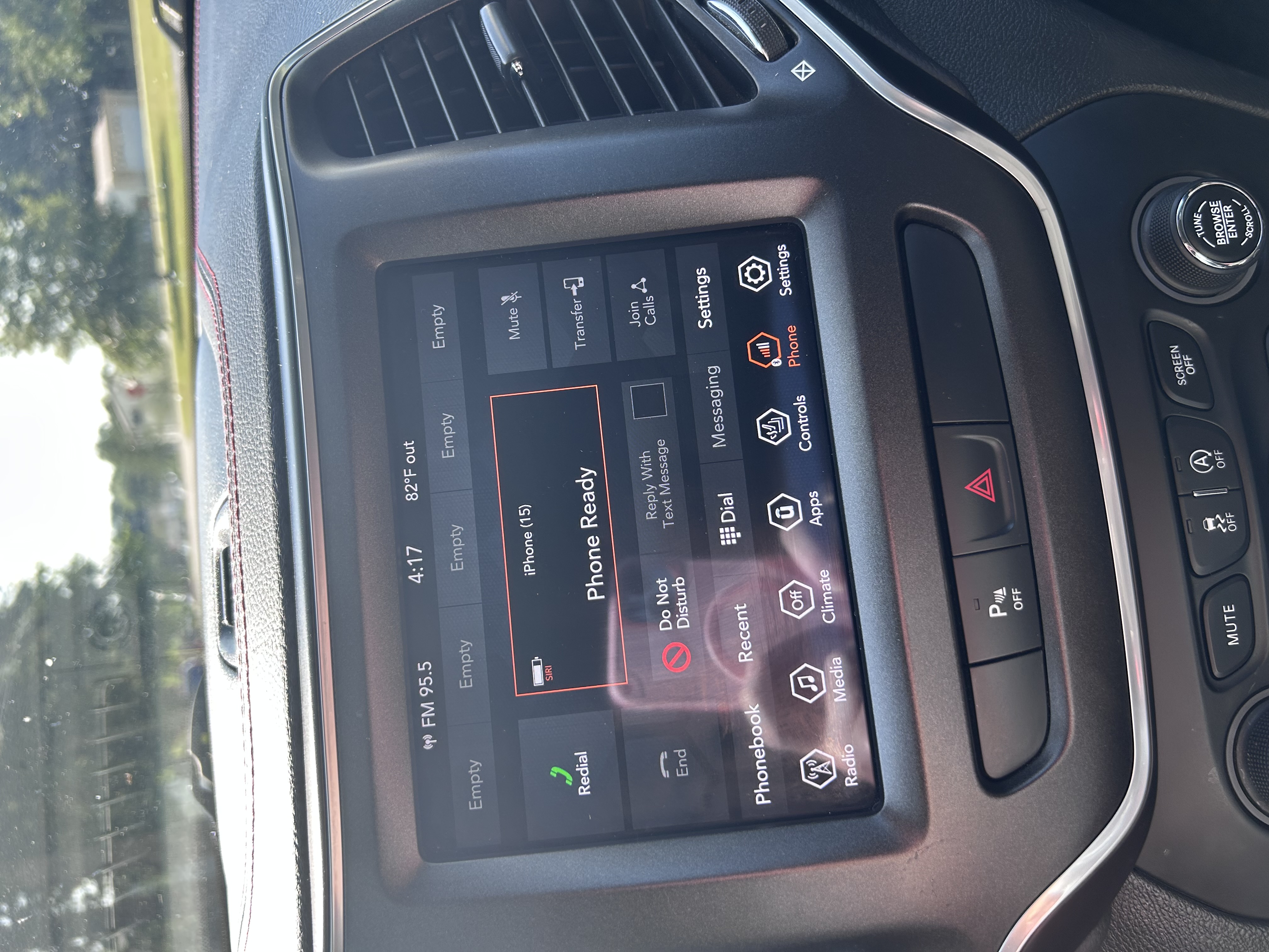 Used 2020 Jeep Cherokee Trailhawk w/ Cold Weather Group AWD/4WD image 17