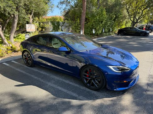 Used 2025 Tesla Model S Plaid AWD/4WD image 1