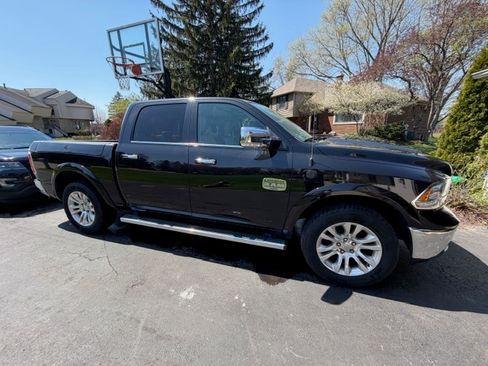 Used 2018 RAM 1500 Laramie Longhorn w/ Longhorn Southfork Package AWD/4WD image 9