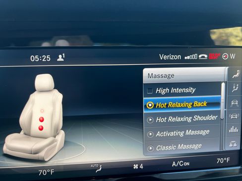 Used 2017 Mercedes-Benz E 300 4MATIC image 14