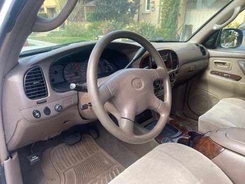 Used 2002 Toyota Sequoia SR5 image 12