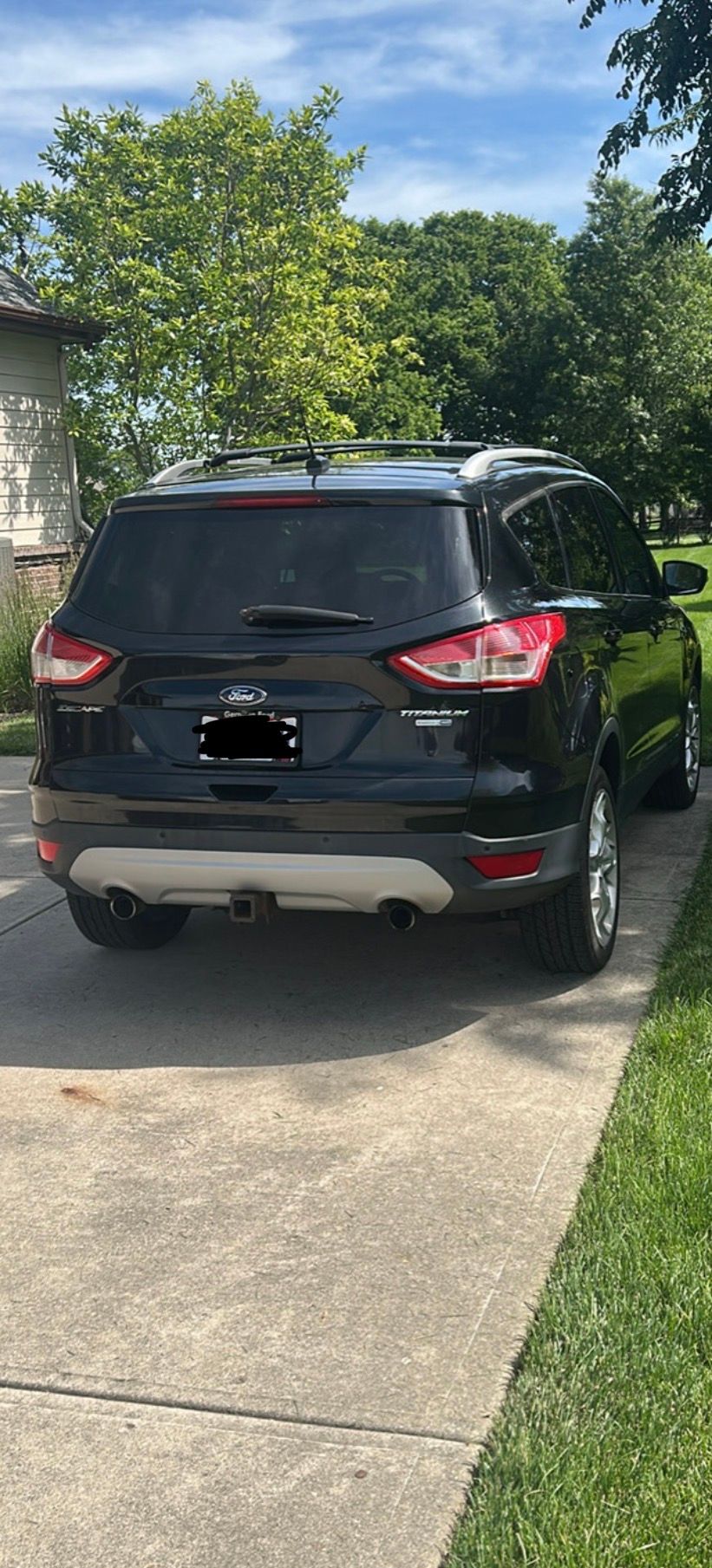 Used 2013 Ford Escape Titanium w/ Parking Technology Pkg AWD/4WD image 9