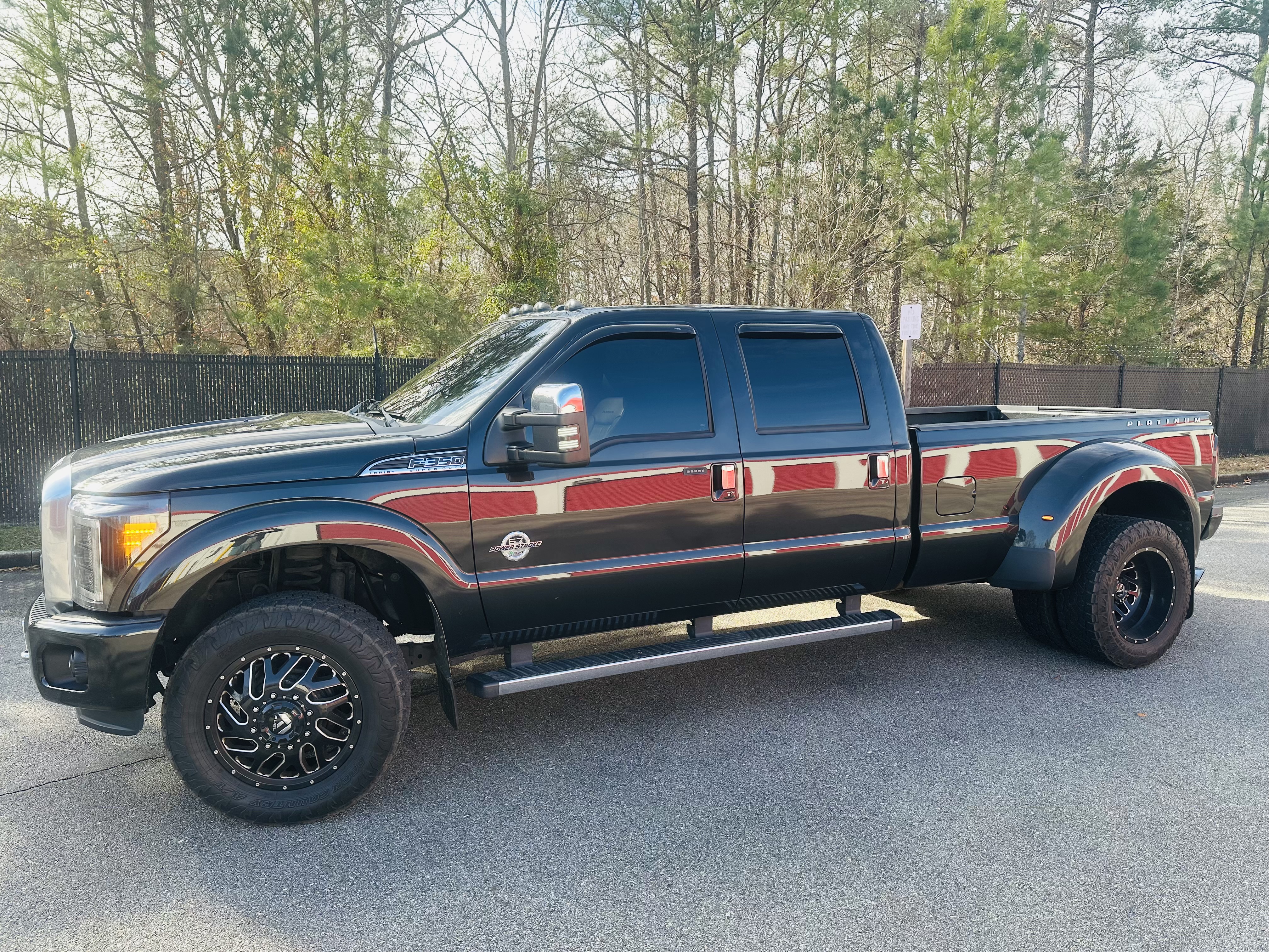 Used 2015 Ford F350 Platinum w/ Snow Plow Prep Package AWD/4WD image 18