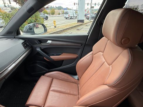 Used 2021 Audi Q5 e Prestige image 6