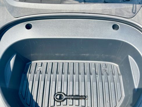 Used 2020 Tesla Model 3 Standard Range Plus image 15