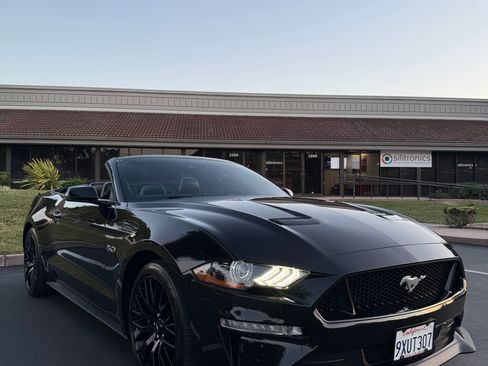 Used 2020 Ford Mustang GT Premium w/ GT Performance Package RWD image 2