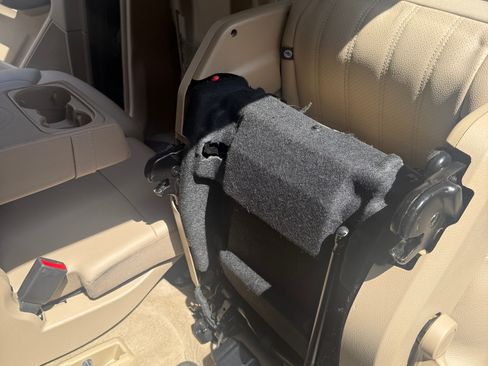 Used 2016 Mercedes-Benz GL 450 4MATIC image 18