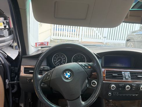 Used 2010 BMW 535i xDrive Sedan AWD/4WD image 11