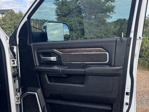 Used 2020 RAM 2500 Laramie AWD/4WD image 18