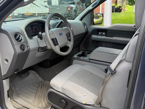 Used 2006 Ford F150 XLT RWD image 5