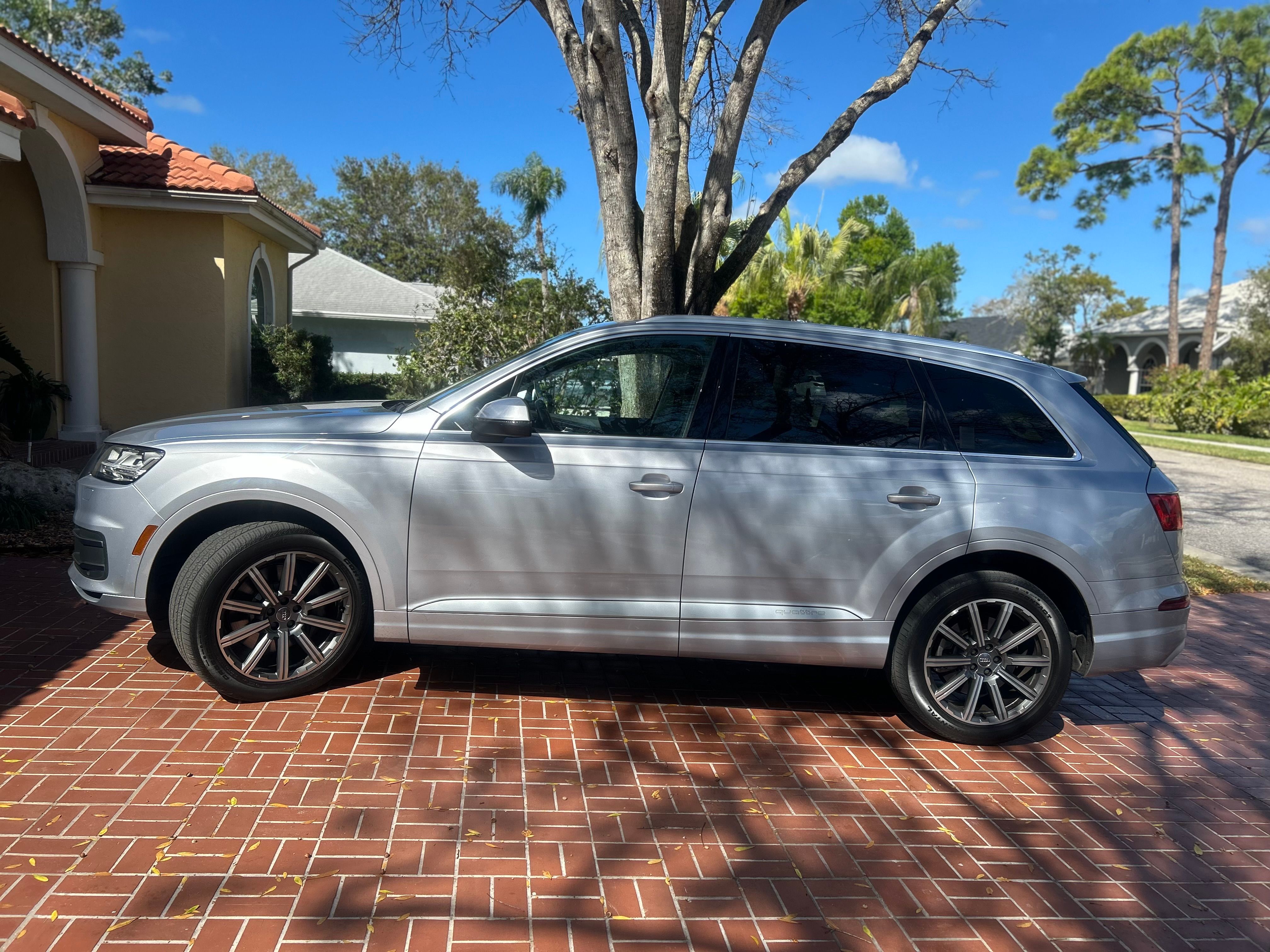 Used 2019 Audi Q7 3.0T Premium Plus AWD/4WD image 4