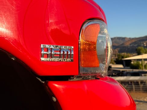 Used 2004 Dodge Ram 1500 Truck SLT w/ Sport Appearance Group image 10