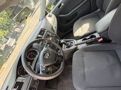 Used 2016 Volkswagen Jetta S FWD image 12