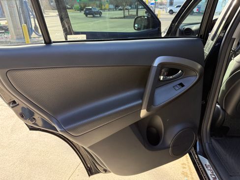 Used 2010 Toyota RAV4 Sport image 22