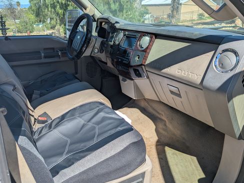 Used 2008 Ford F250 Lariat image 11