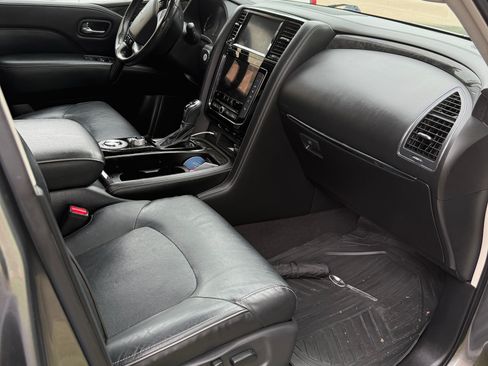 Used 2021 INFINITI QX80 Luxe image 8