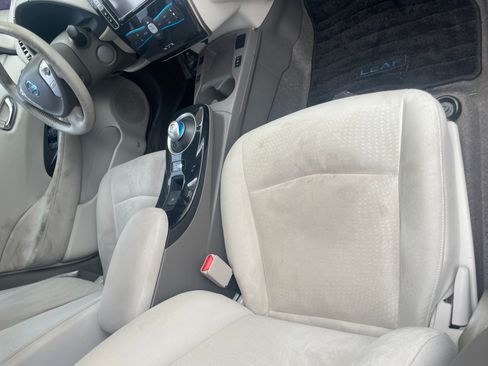 Used 2012 Nissan Leaf SL image 5