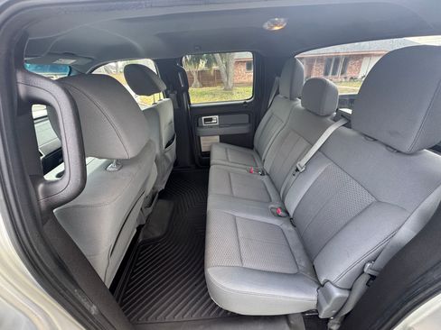 Used 2011 Ford F150 XLT w/ XLT Chrome Pkg image 13