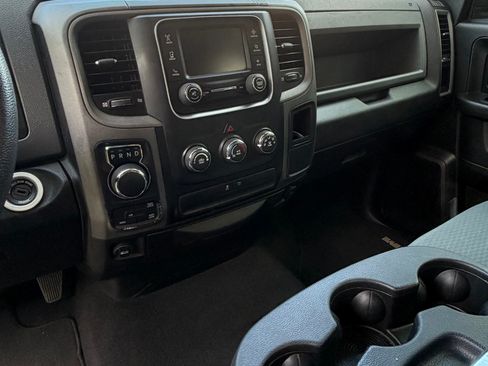 Used 2019 RAM 1500 ST w/ SXT Plus Group AWD/4WD image 18