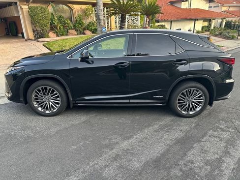 Used 2022 Lexus RX 450h AWD w/ Luxury Package image 6