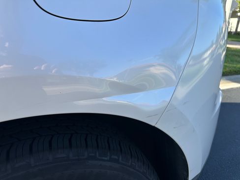 Used 2015 Ford Edge SEL w/ Equipment Group 201A image 5