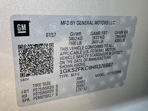 Used 2017 GMC Yukon XL SLE w/ SLE Value Package image 22