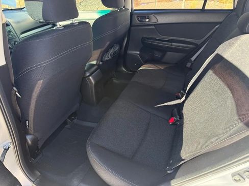 Used 2013 Subaru Crosstrek 2.0i Premium image 10