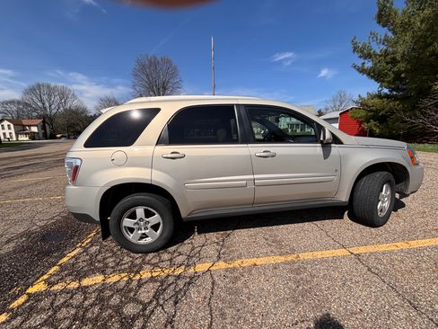 Used 2009 Chevrolet Equinox LT AWD/4WD image 6