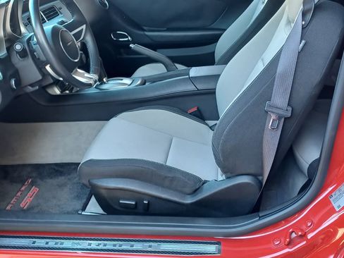 Used 2010 Chevrolet Camaro SS w/ RS Package image 21