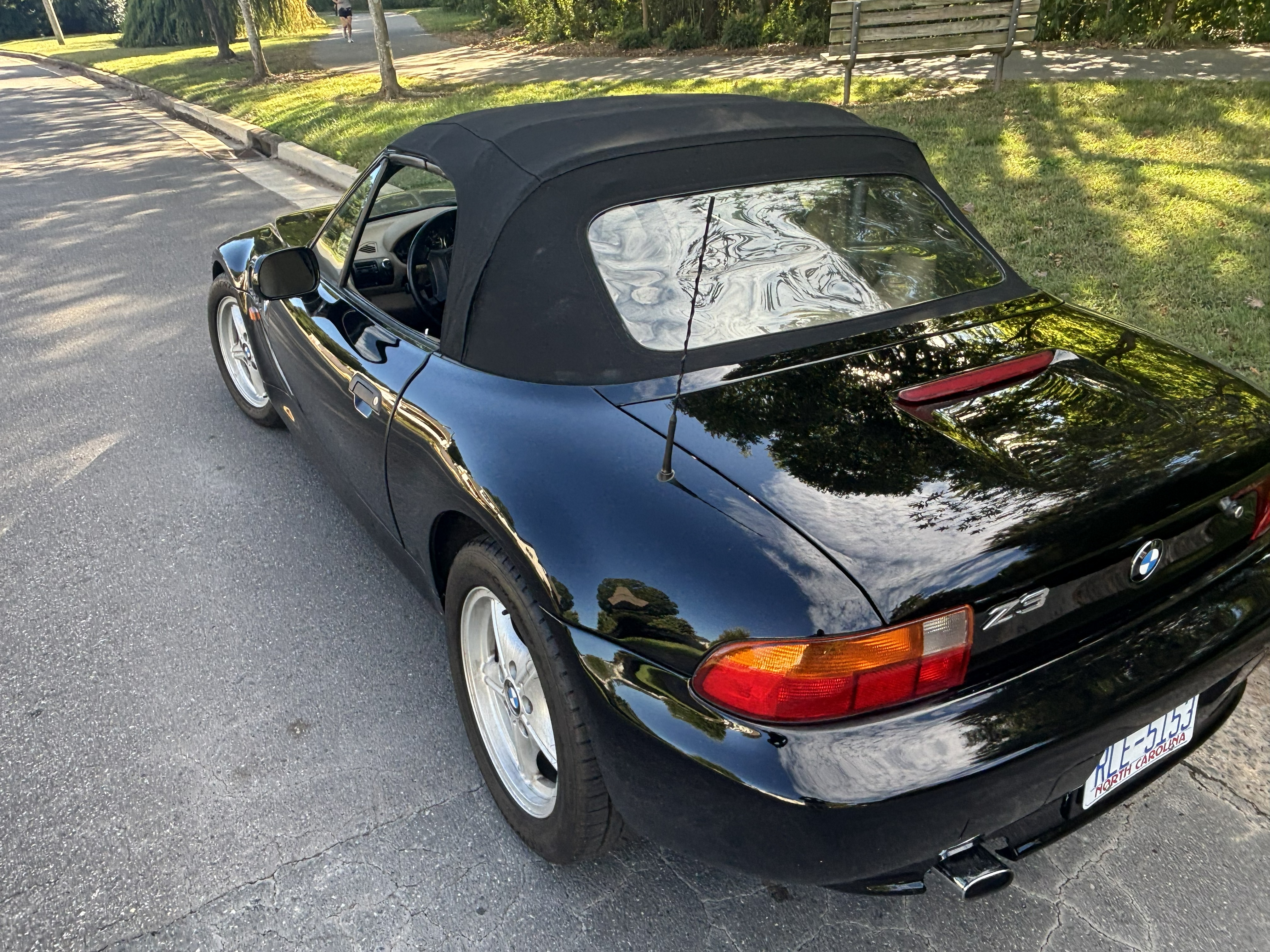 Used 1998 BMW Z3 1.9 RWD image 13