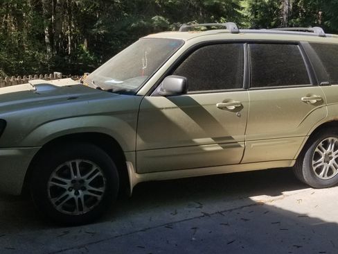 Used 2004 Subaru Forester 2.5XT AWD/4WD image 2