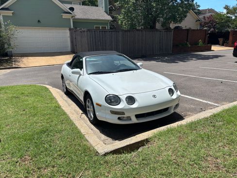 Used 1998 Toyota Celica GT FWD image 4