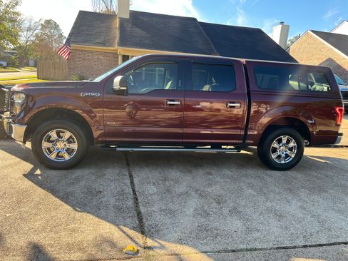 Used 2016 Ford F150 XLT w/ Equipment Group 302A Luxury image 1