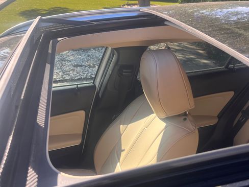 Used 2018 Mercedes-Benz GLA 250 4MATIC image 8