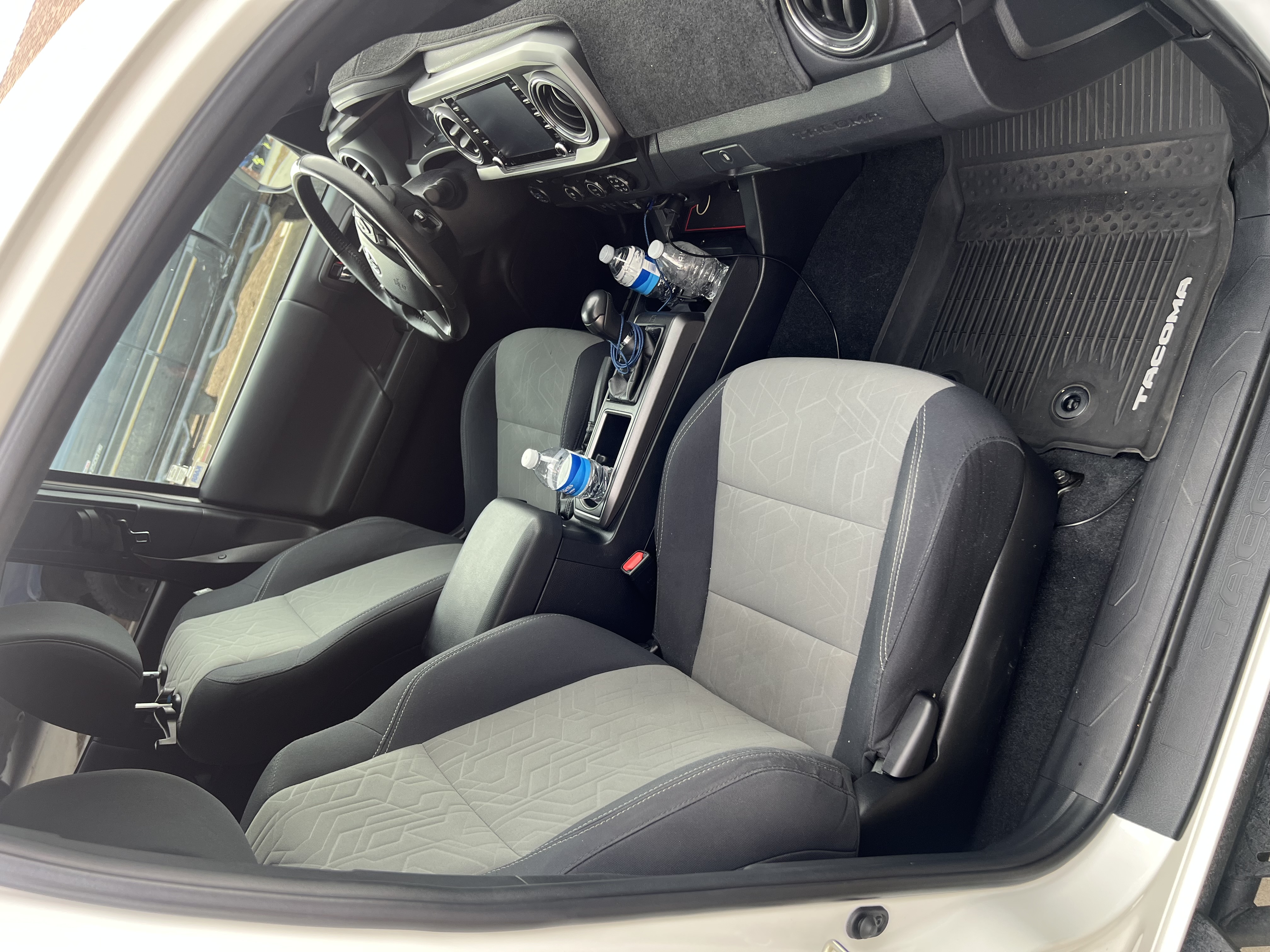 Used 2020 Toyota Tacoma TRD Sport w/ Technology Package RWD image 20