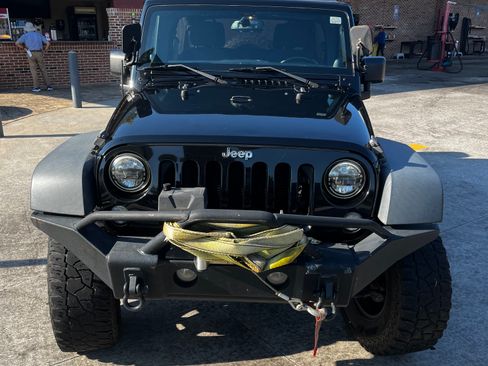 Used 2014 Jeep Wrangler Unlimited Sport w/ Quick Order Package 24S image 2