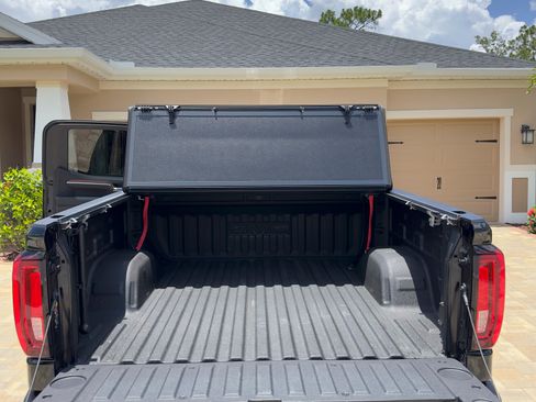 Used 2025 GMC Sierra 1500 Denali AWD/4WD image 11