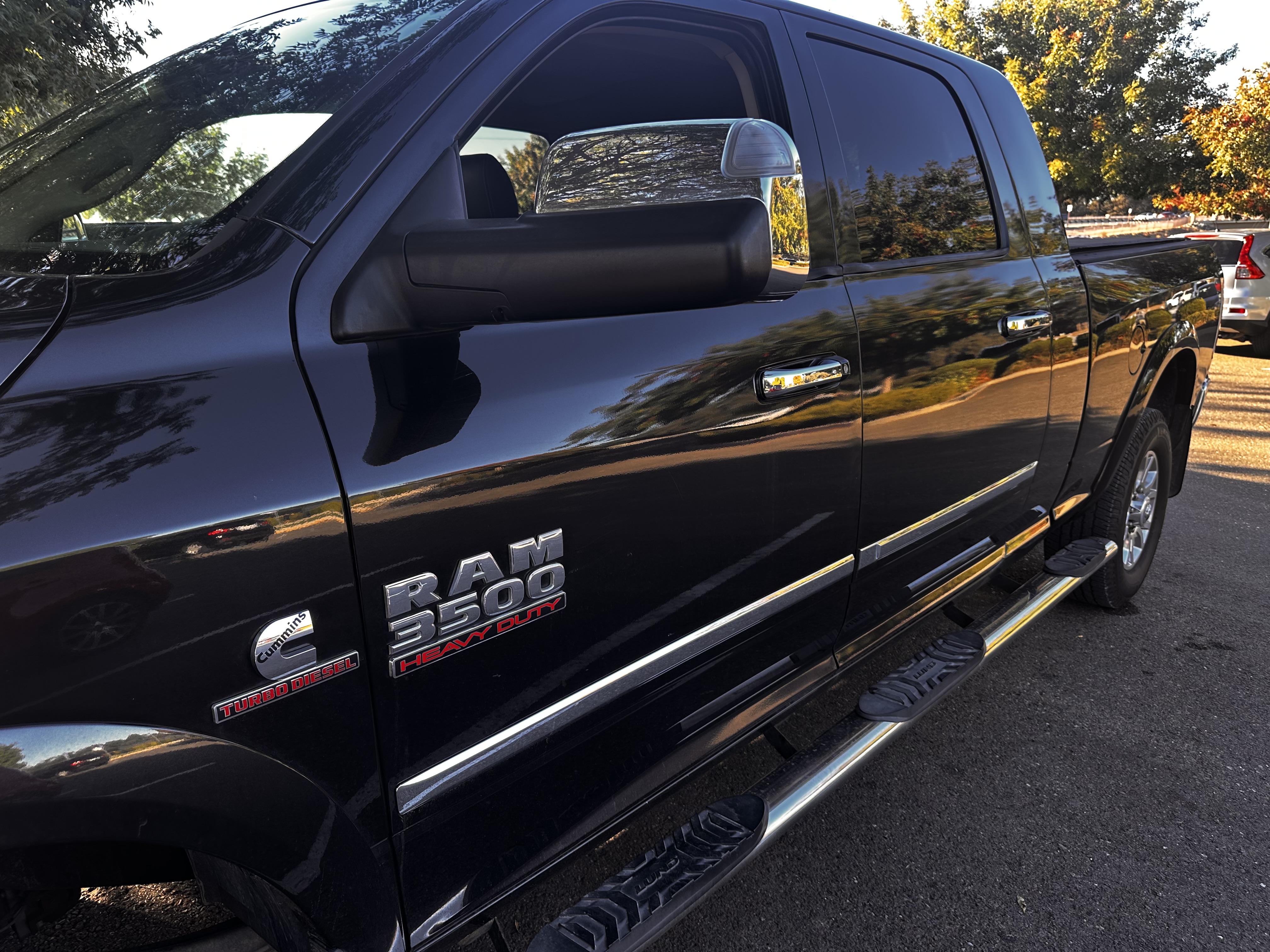 Used 2018 RAM 3500 Laramie AWD/4WD image 6