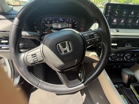 Used 2024 Honda Accord EX-L image 14