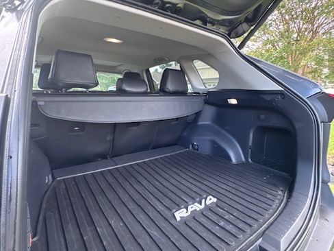 Used 2025 Toyota RAV4 Limited w/ Advanced Technology Package AWD/4WD image 11