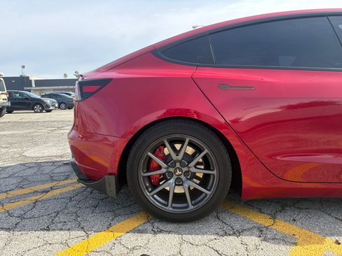 Used 2020 Tesla Model 3 Standard Range Plus image 8