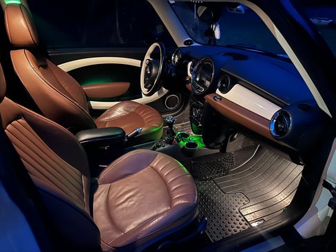 Used 2013 MINI Cooper S image 3