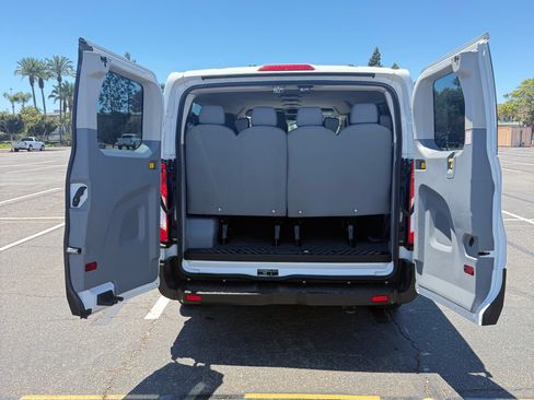 Used 2019 Ford Transit 350 XLT RWD image 18