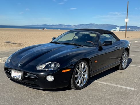 Used 2005 Jaguar XK8 Convertible image 5