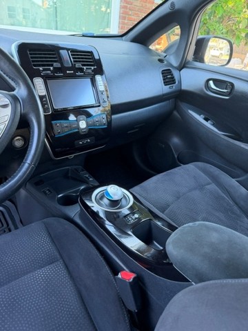 Used 2013 Nissan Leaf SV w/ Premium Pkg FWD image 5
