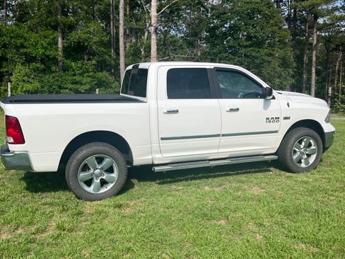 Used 2017 RAM 1500 Big Horn AWD/4WD image 4