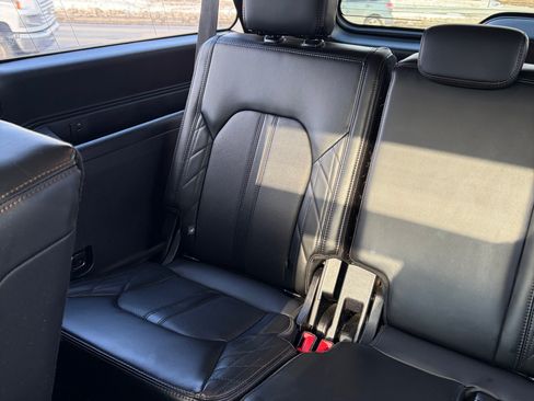 Used 2020 Ford Expedition Max Platinum image 18