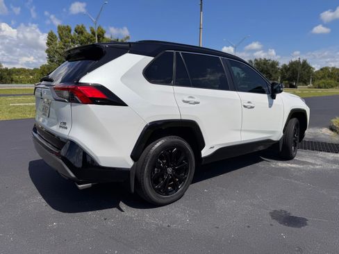 Used 2024 Toyota RAV4 XSE w/ Weather Package AWD/4WD image 6